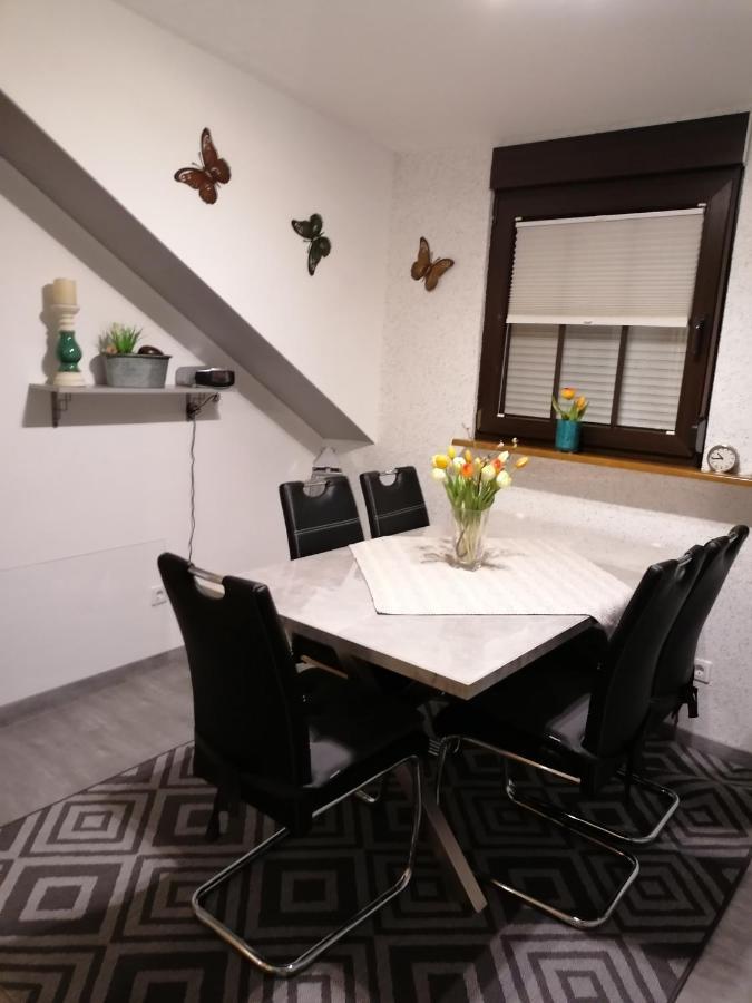 Ferienwohnung Schmitz Anschau المظهر الخارجي الصورة