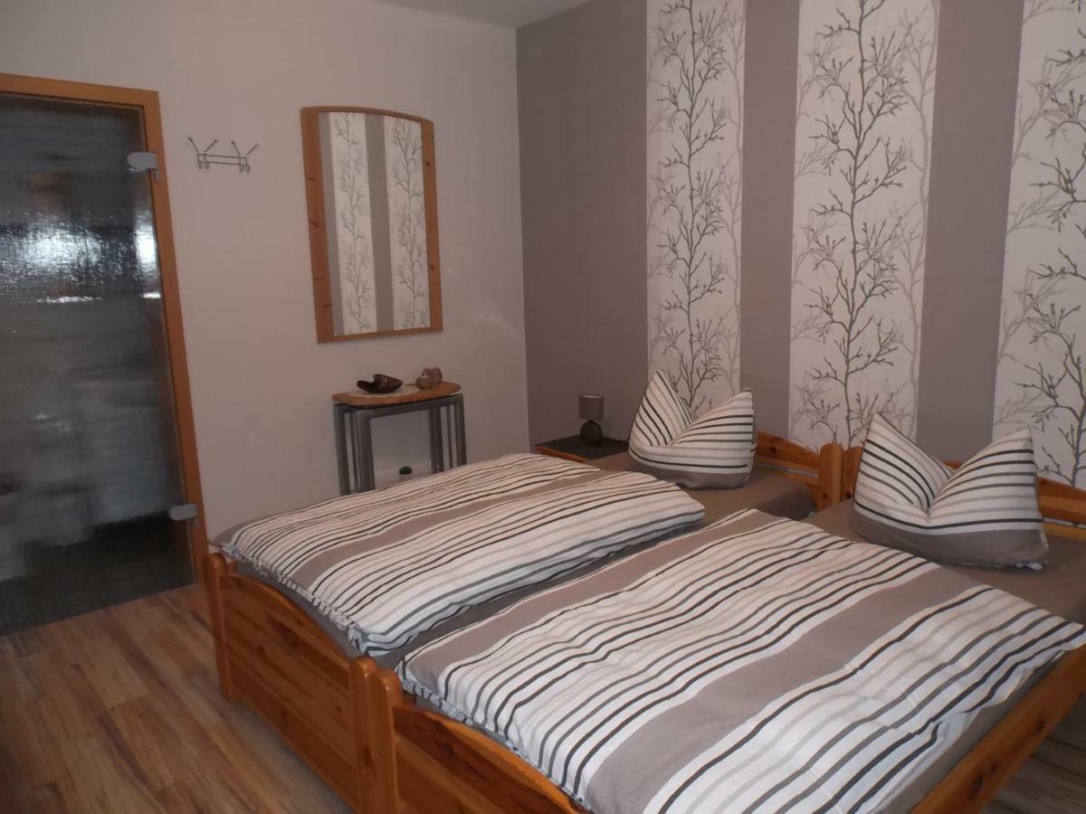 Ferienwohnung Schmitz Anschau المظهر الخارجي الصورة
